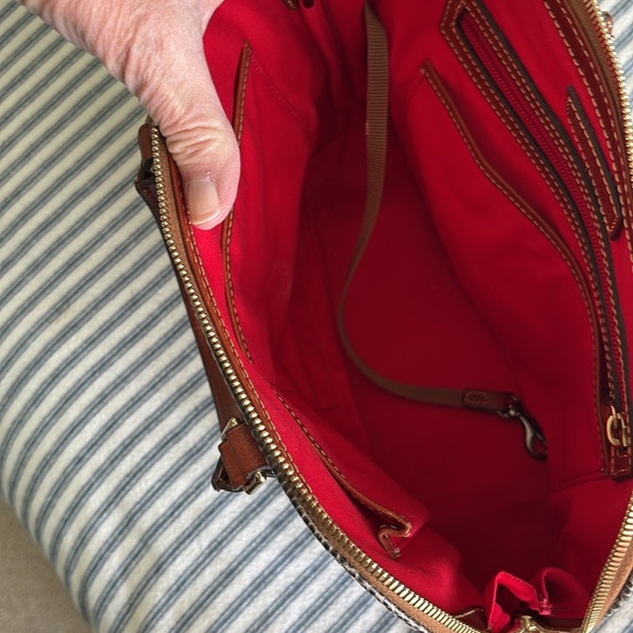 Dooney and Bourke lizard embossed zip zip satchel - Picture 2 of 5